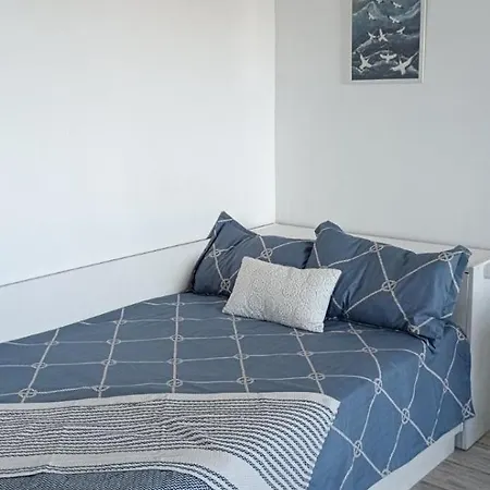 Wild Lakes * Μπουργκάς